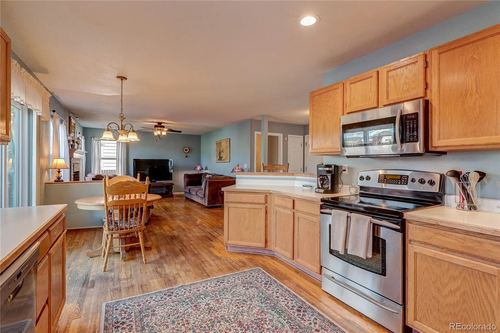 2663 S Howell Street Lakewood CO 80228 MLS #REC1509841 05202026023454 1600 10
