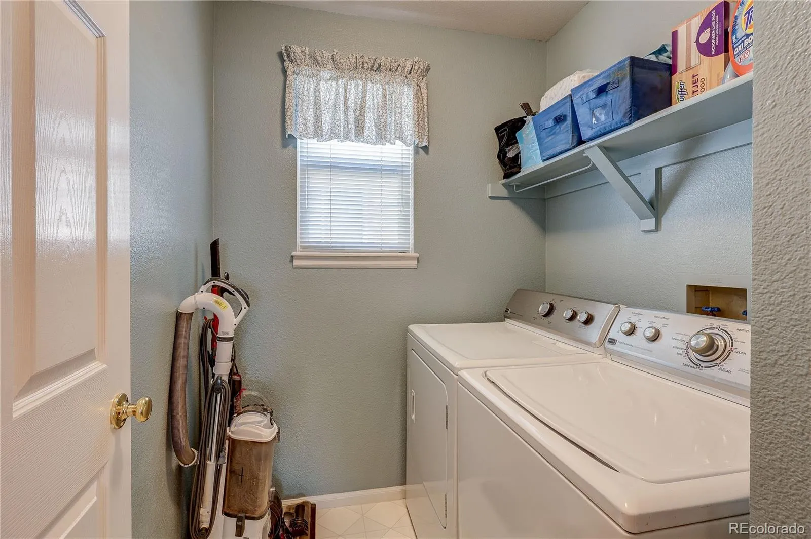 2663 S Howell Street Lakewood CO 80228 MLS #REC1509841 05202026023454 1600 33