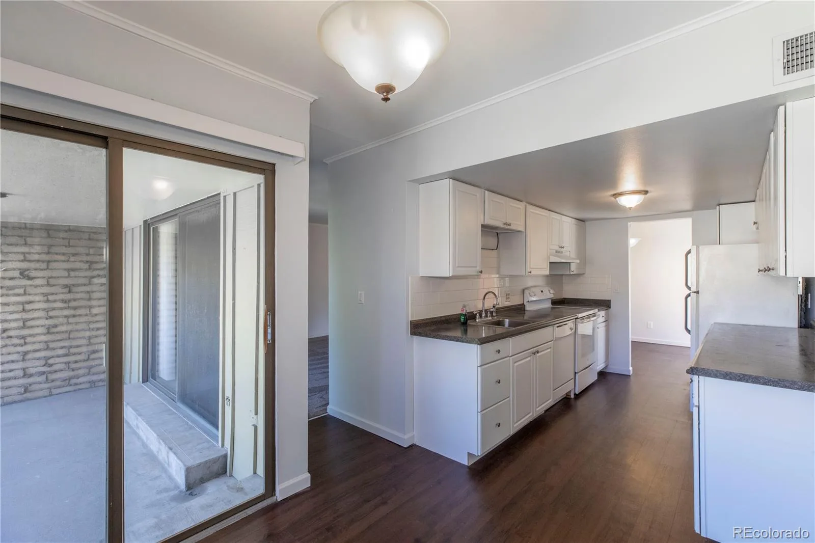 5882 E Ithaca Place #204 Denver CO 80237 MLS #REC1510246 07082026222101 1600 12