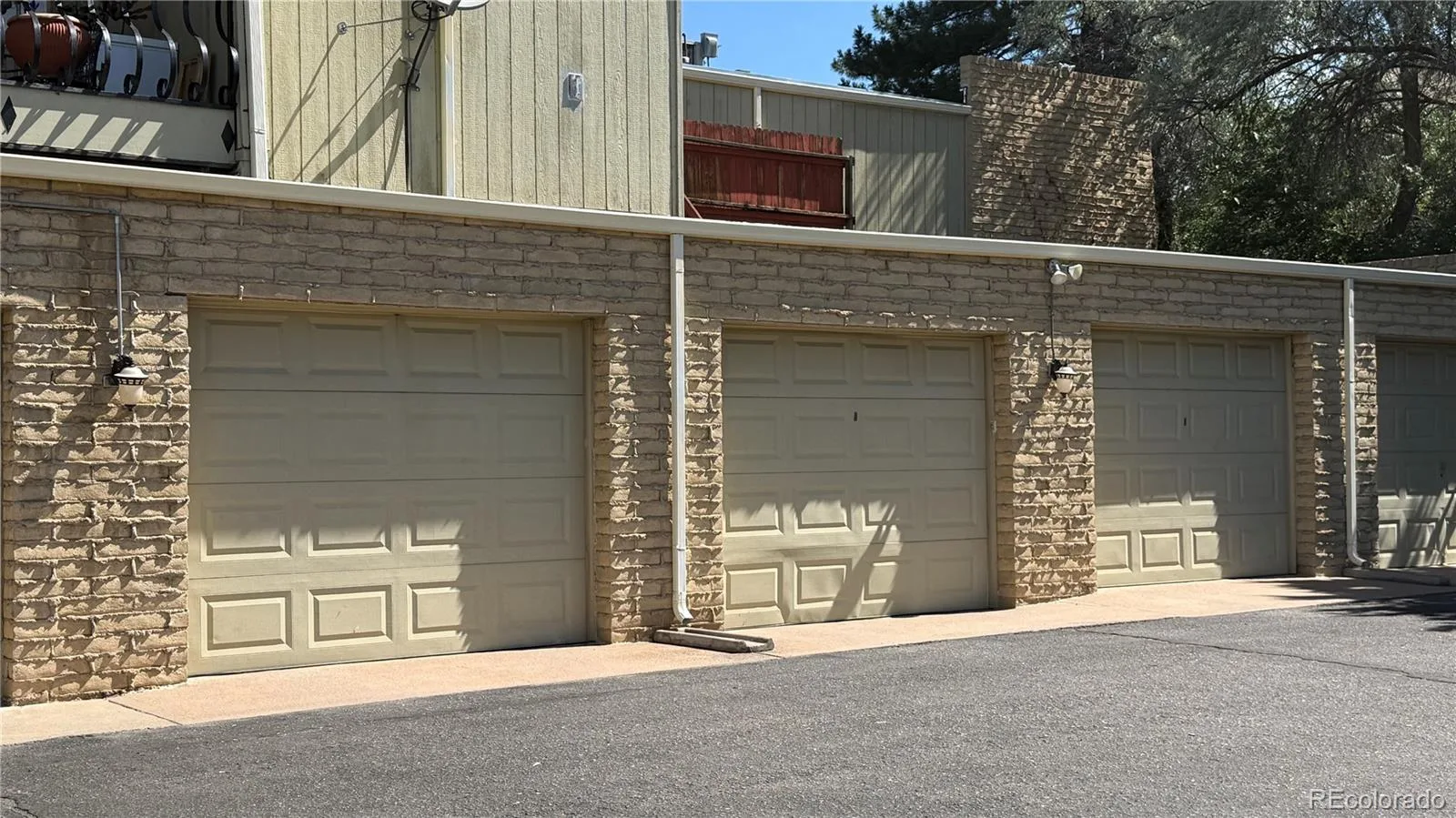 5882 E Ithaca Place #204 Denver CO 80237 MLS #REC1510246 07082026222101 1600 26