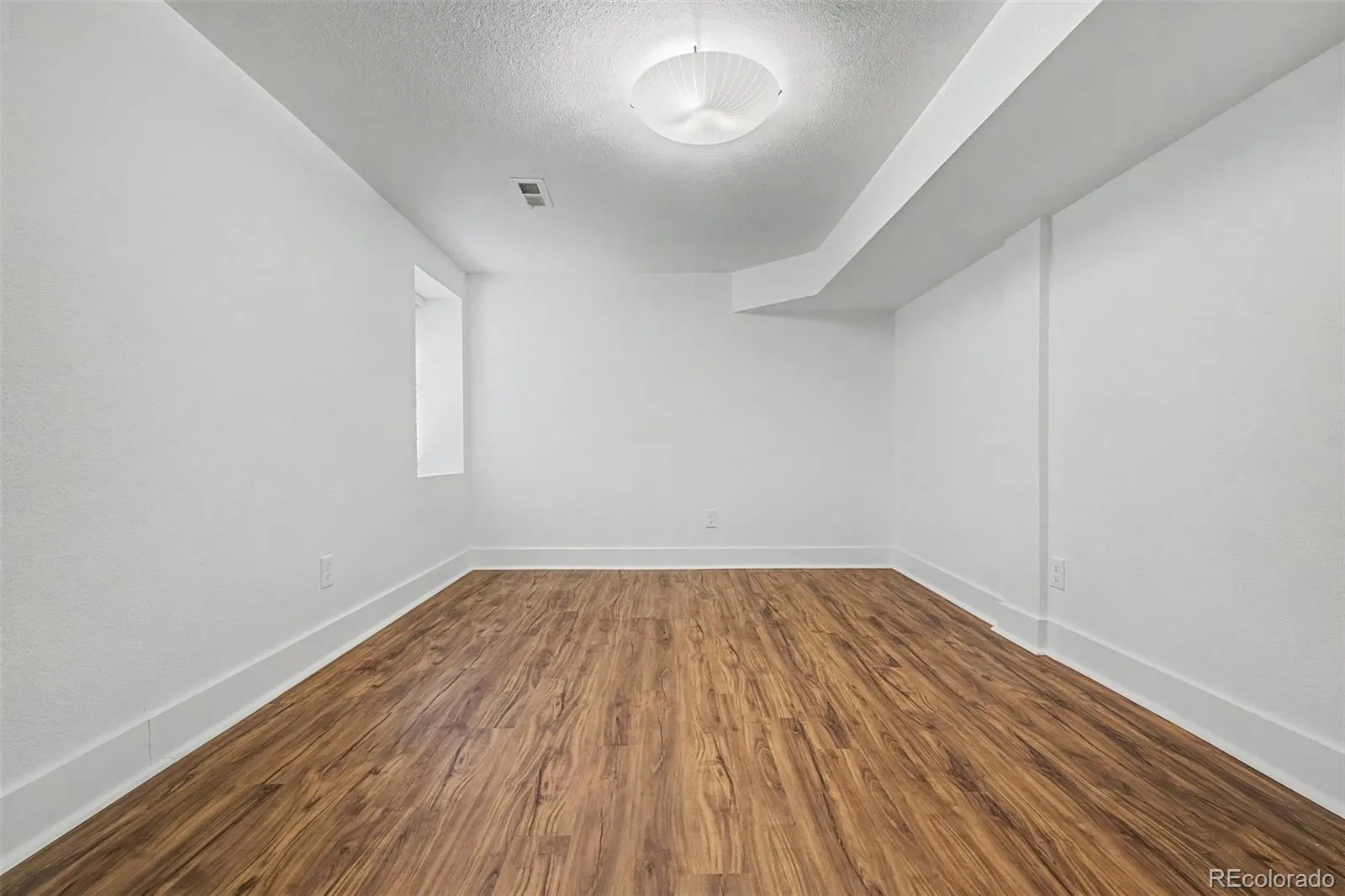 2600 N Vine Street Denver CO 80205 MLS #REC1512297 04252026175300 1600 31