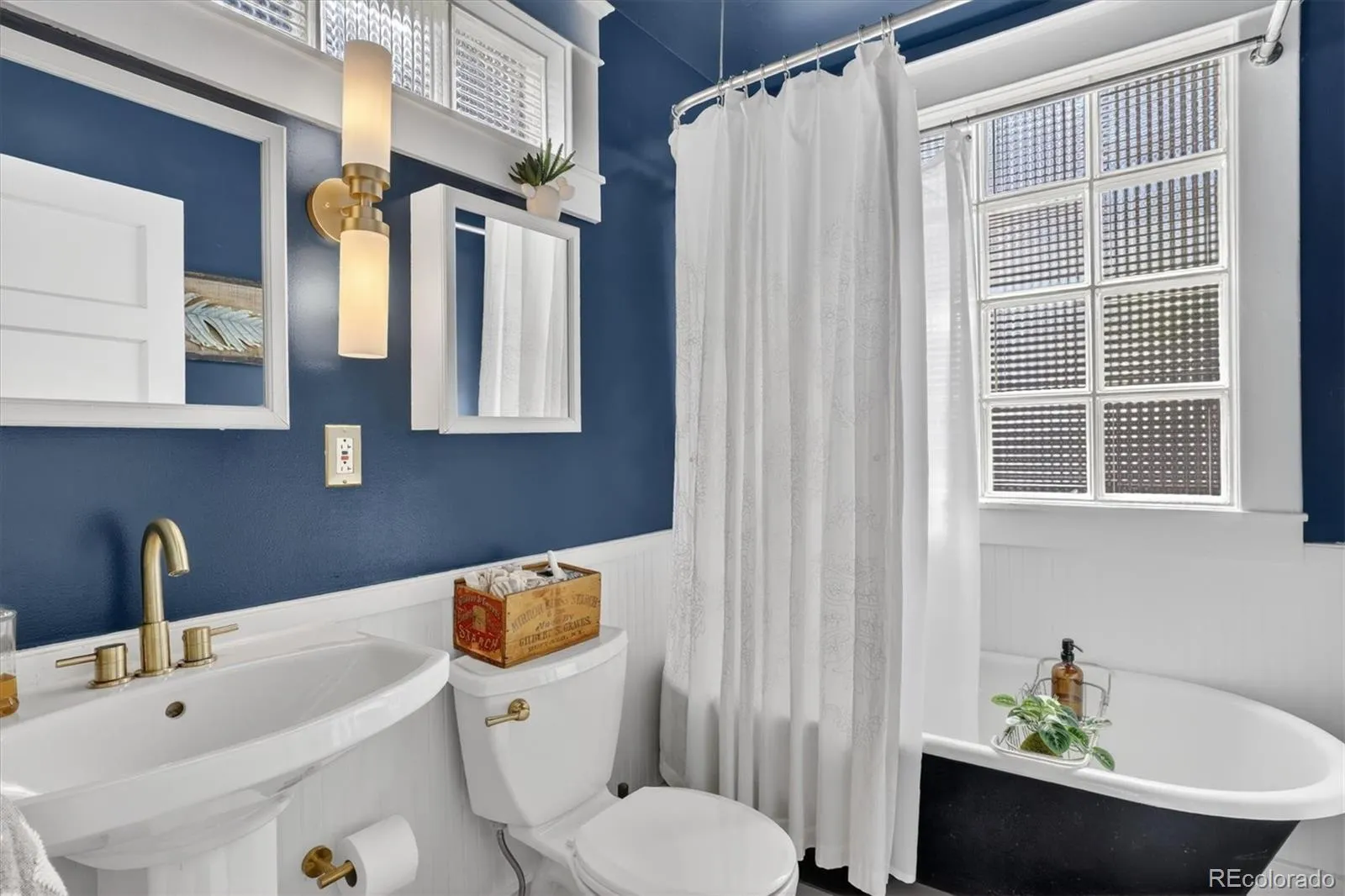 04102026194742 1600 24