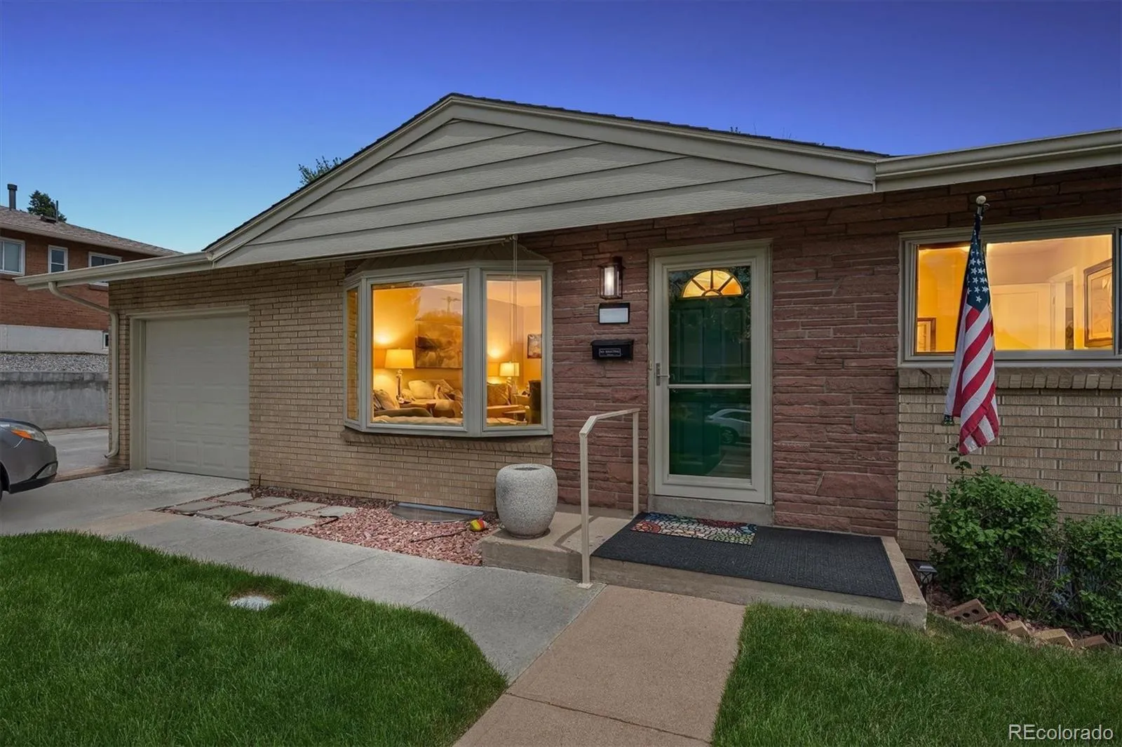 2712 S Vrain Street Denver CO 80236 MLS #REC1515580 05232026092853 1600 31