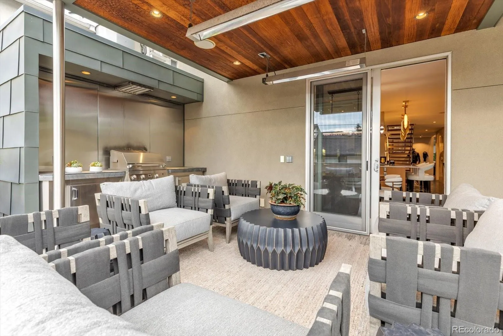 04132026180544 1600 33