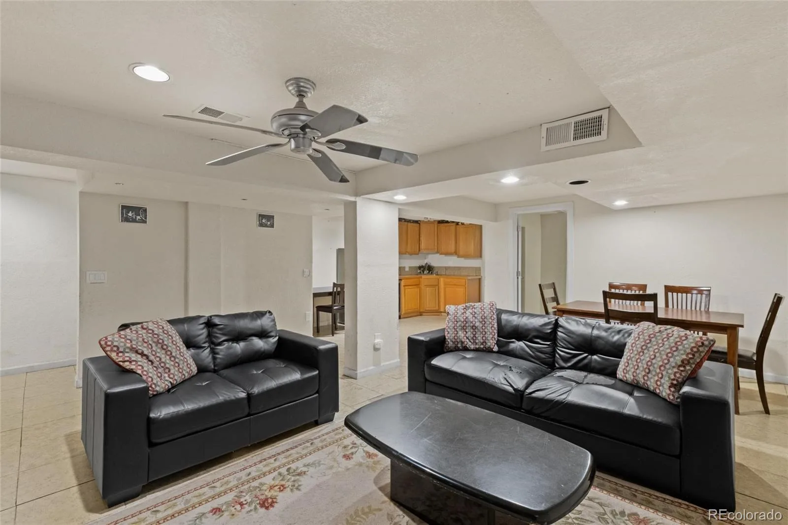 2342 S Troy Street Aurora CO 80014 MLS #REC1517963 06092026235141 1600 22