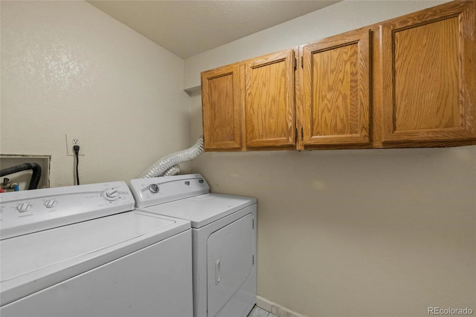 2342 S Troy Street Aurora CO 80014 MLS #REC1517963 06092026235141 1600 36