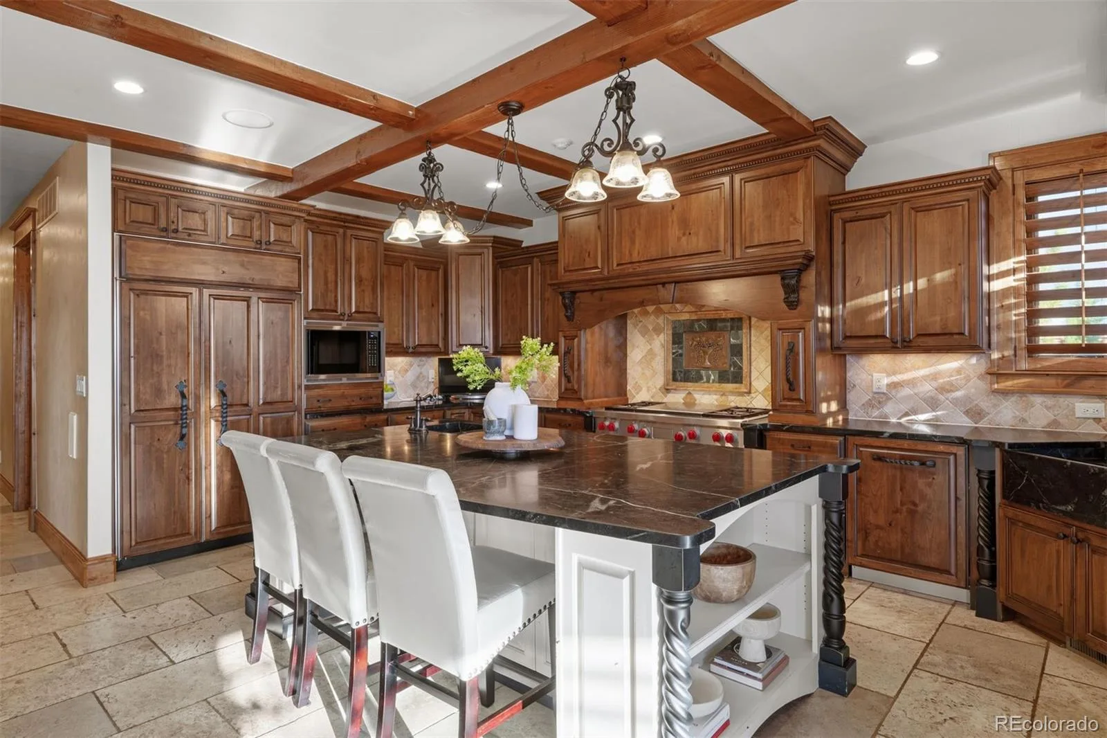 5700 Amber Ridge Drive Castle Pines CO 80108 | MLS #REC1517982 08282026163528 1600 17