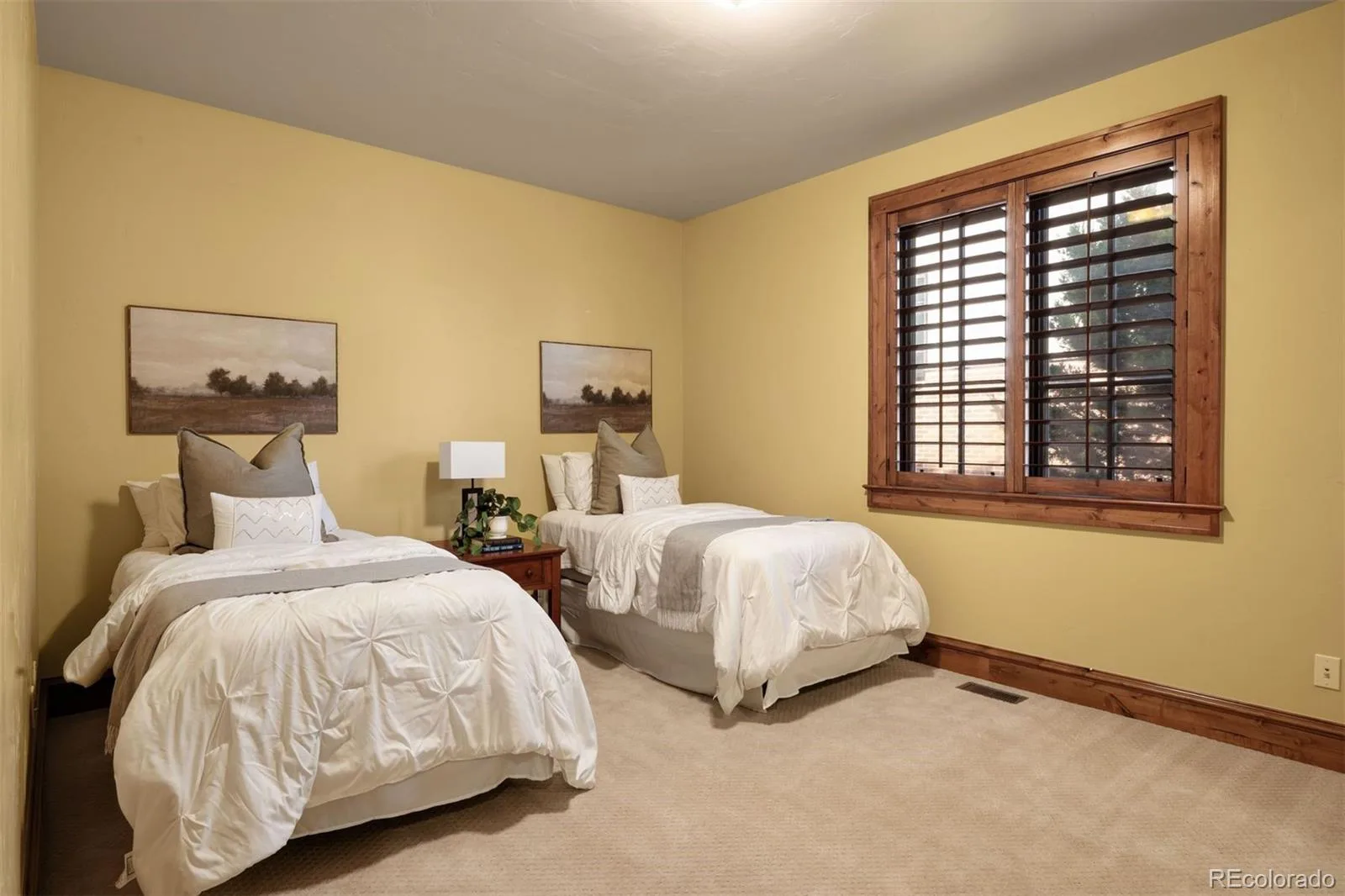 5700 Amber Ridge Drive Castle Pines CO 80108 | MLS #REC1517982 08282026163528 1600 19