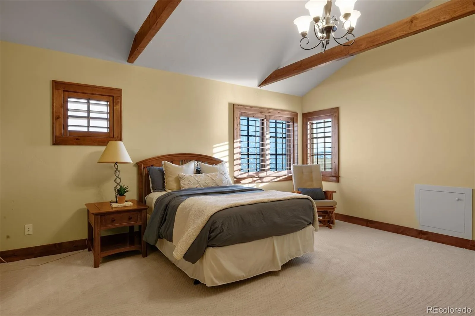 5700 Amber Ridge Drive Castle Pines CO 80108 | MLS #REC1517982 08282026163528 1600 29