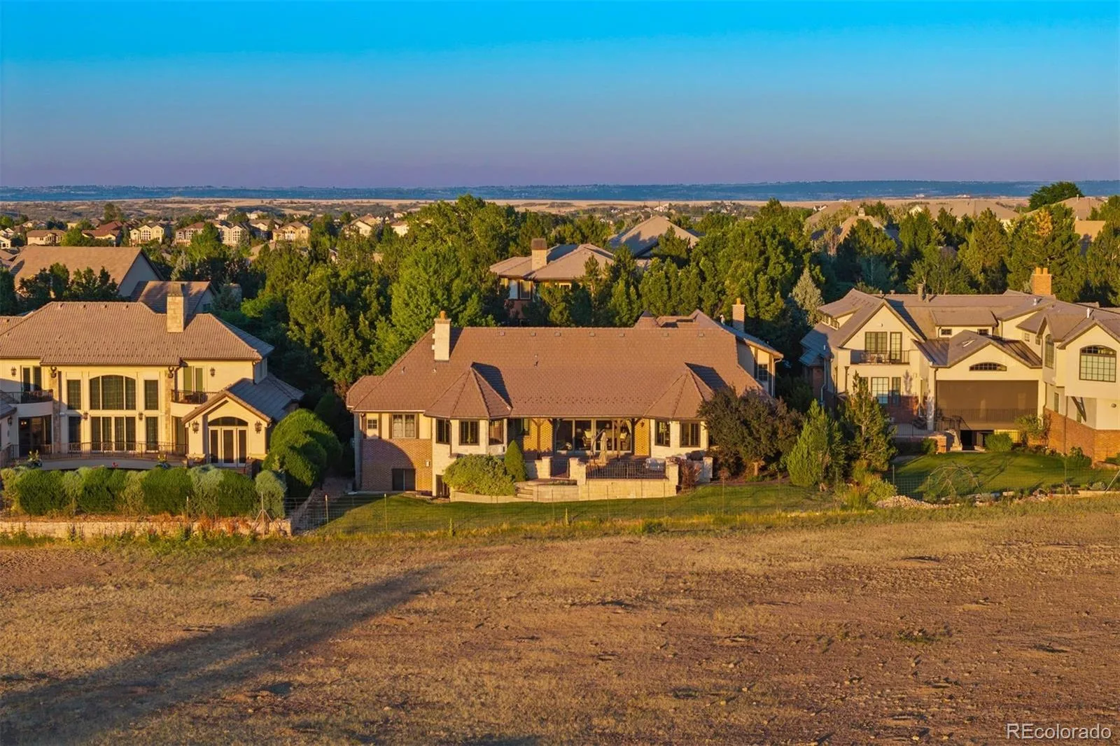 5700 Amber Ridge Drive Castle Pines CO 80108 | MLS #REC1517982 08282026163528 1600 42