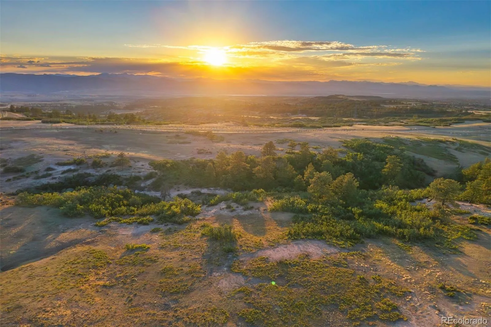 5700 Amber Ridge Drive Castle Pines CO 80108 | MLS #REC1517982 08282026163528 1600 44