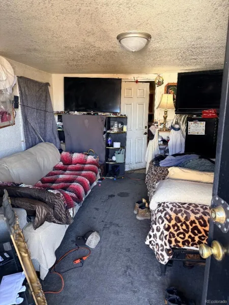 728 Emporia Street Aurora CO 80010 | MLS #REC1519634 07152026024214 800 26