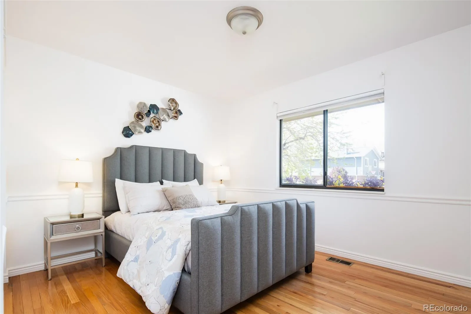 04112026032302 1600 14