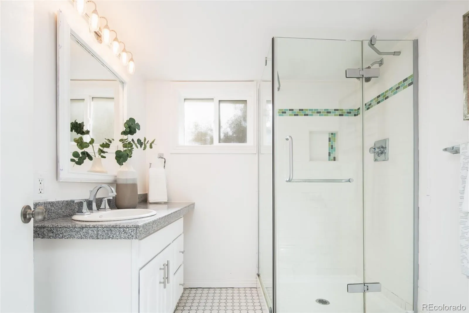 04112026032302 1600 18