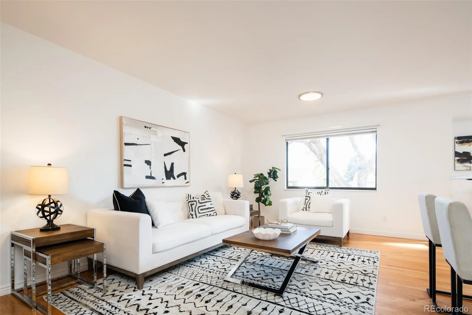 04112026032302 1600 9