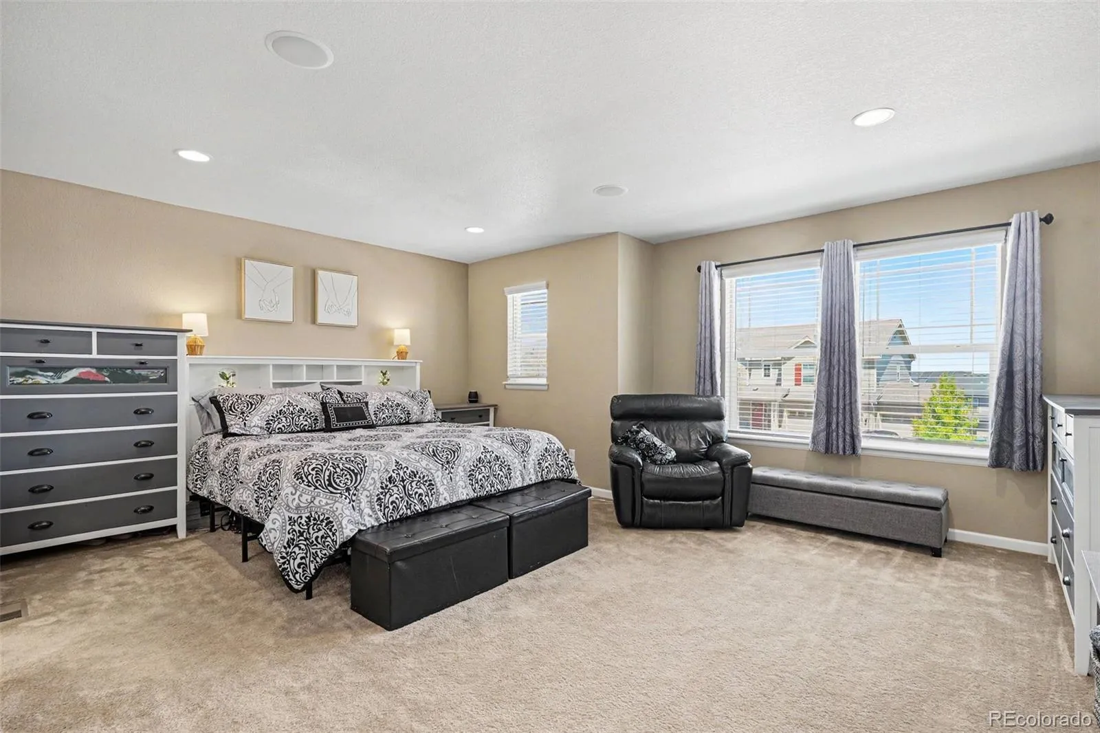 26712 E Hinsdale Place Aurora CO 80016 MLS #REC1524403 05102026142536 1600 11