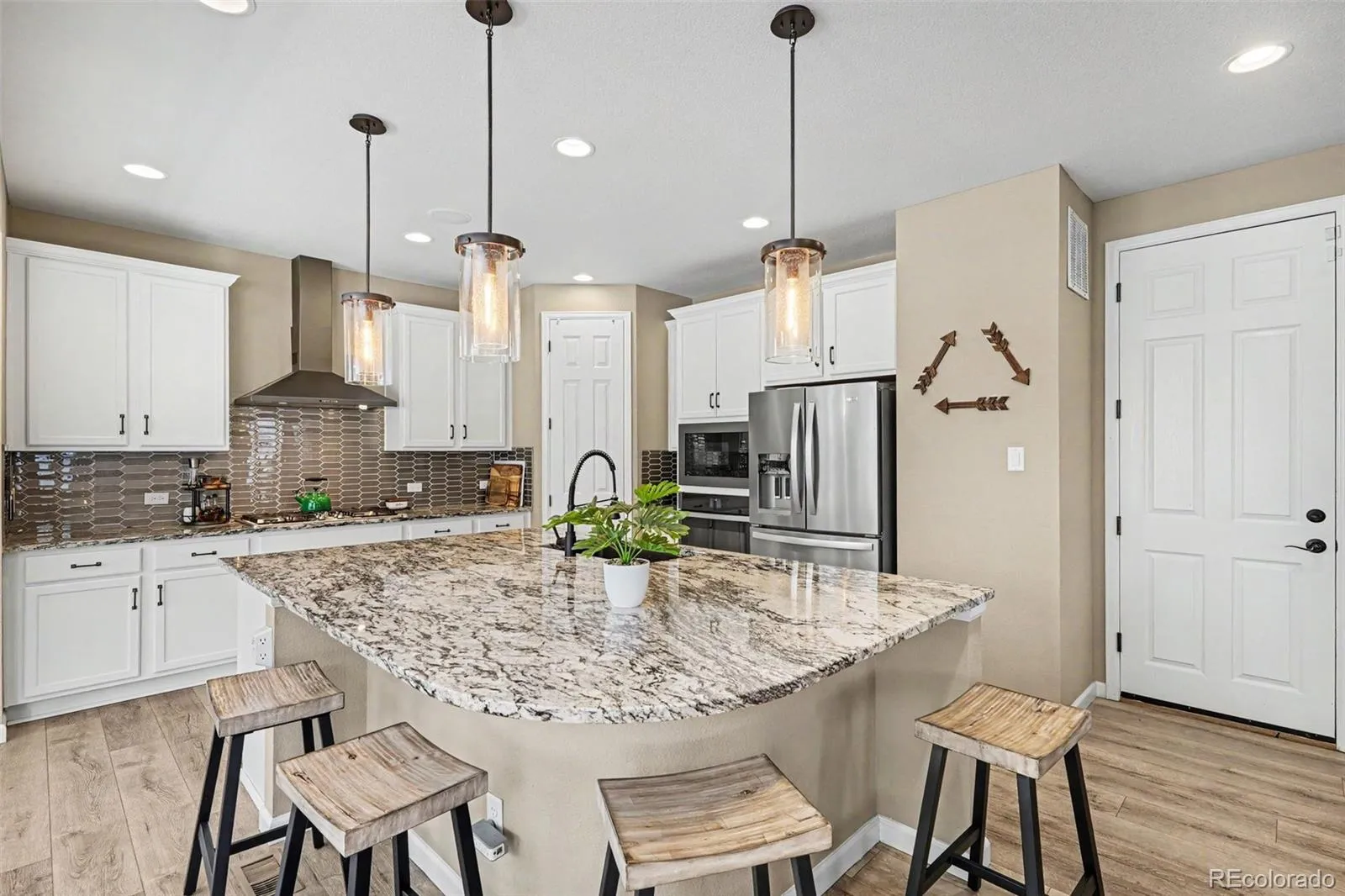 26712 E Hinsdale Place Aurora CO 80016 MLS #REC1524403 05102026142536 1600 3