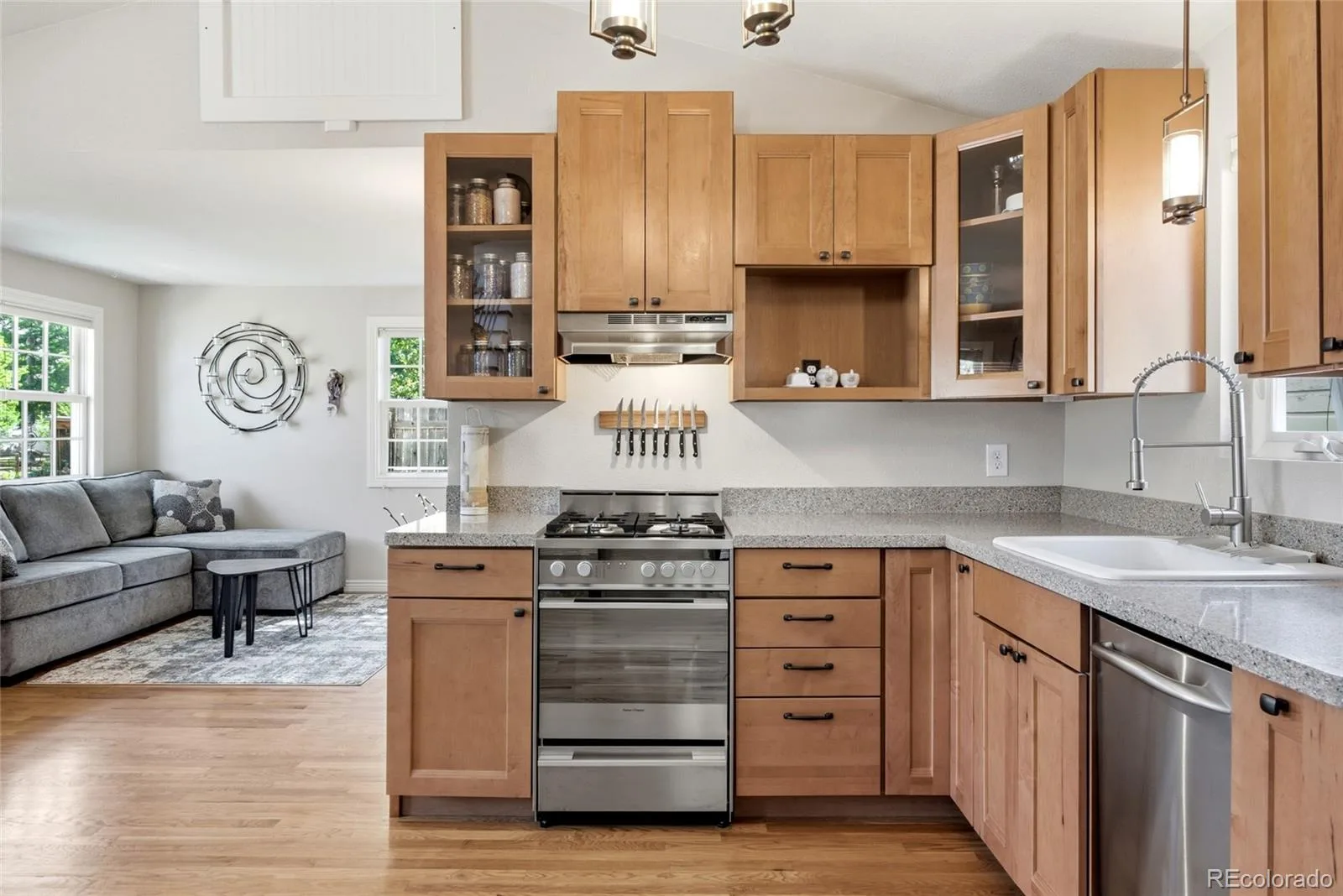 460 E Yale Avenue Englewood CO 80113 MLS #REC1525921 06192026034634 1600 10