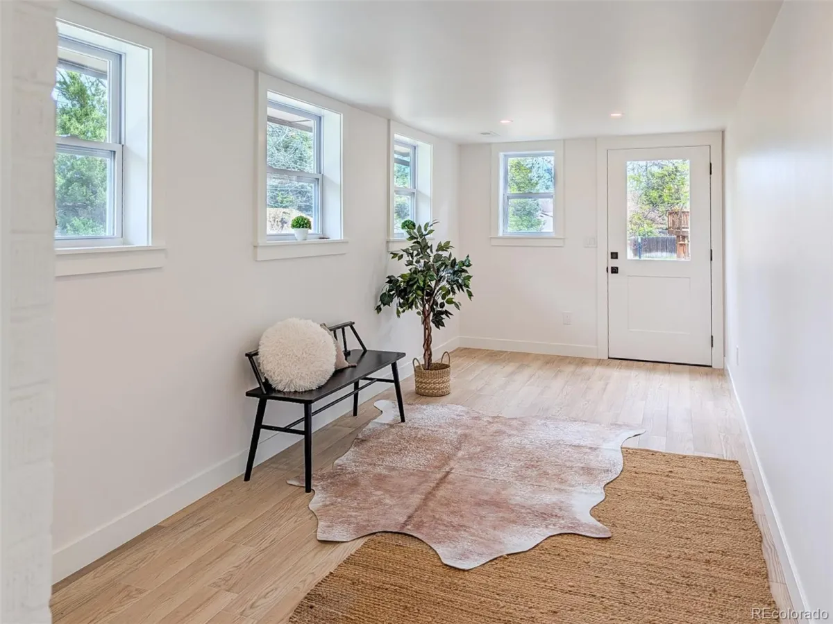 04172026092143 1200 22