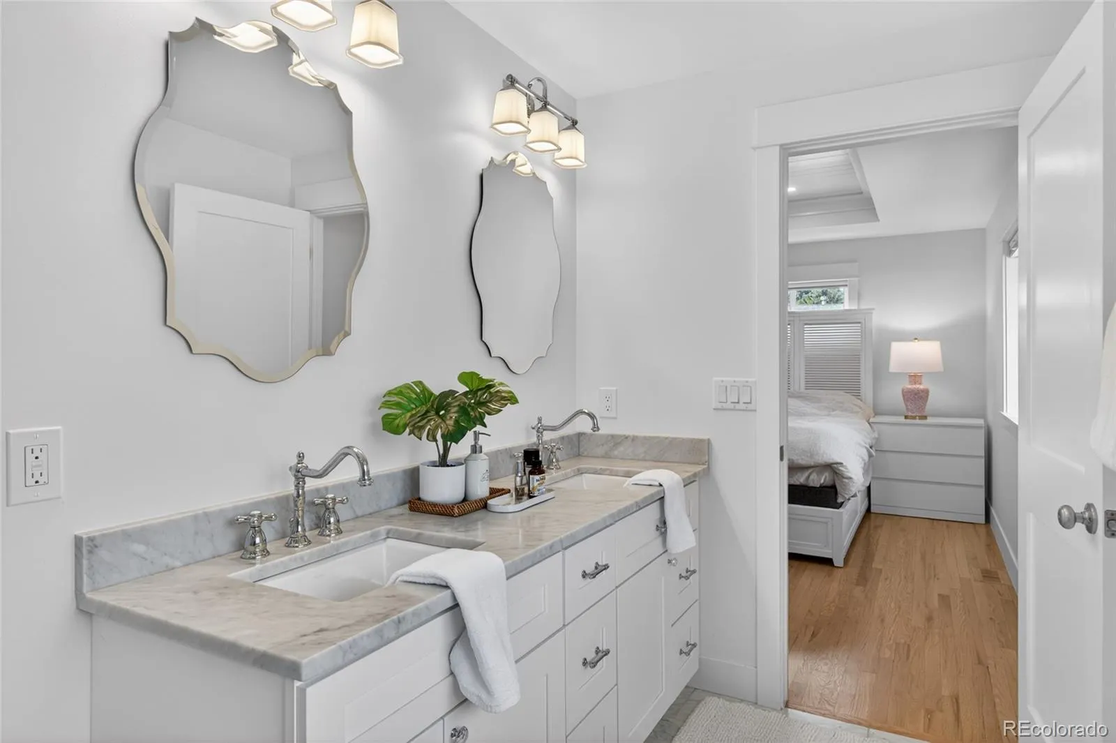 04172026092143 1600 32