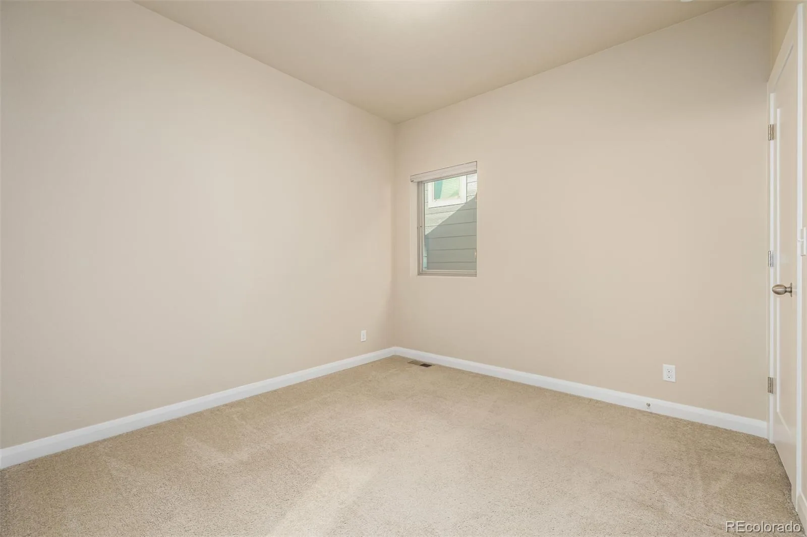 6737 Alan Drive Denver CO 80221 MLS #REC1531539 06172026162119 1600 19