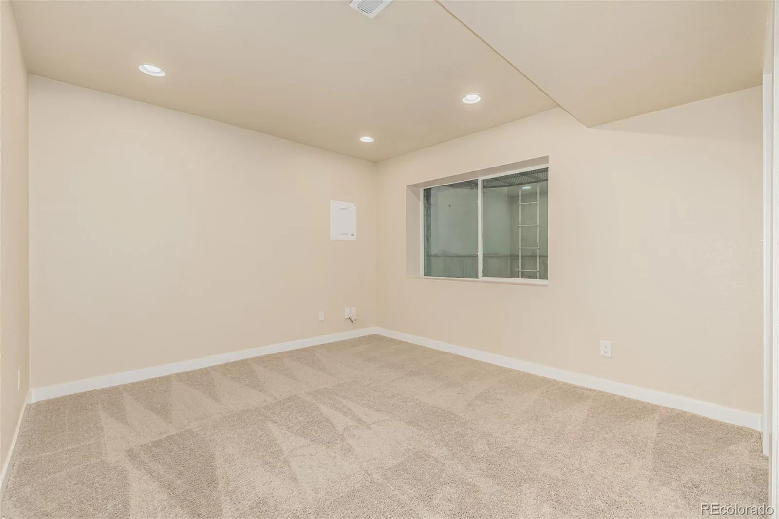 6737 Alan Drive Denver CO 80221 MLS #REC1531539 06172026162119 1600 25