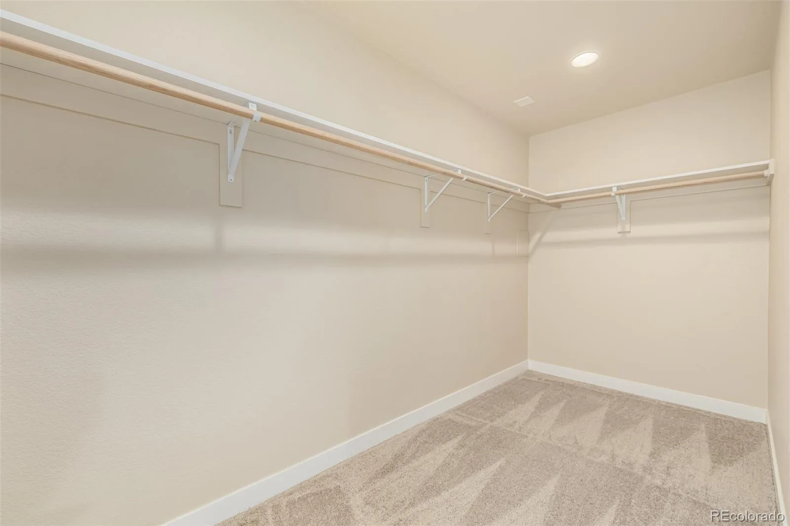 6737 Alan Drive Denver CO 80221 MLS #REC1531539 06172026162119 1600 27