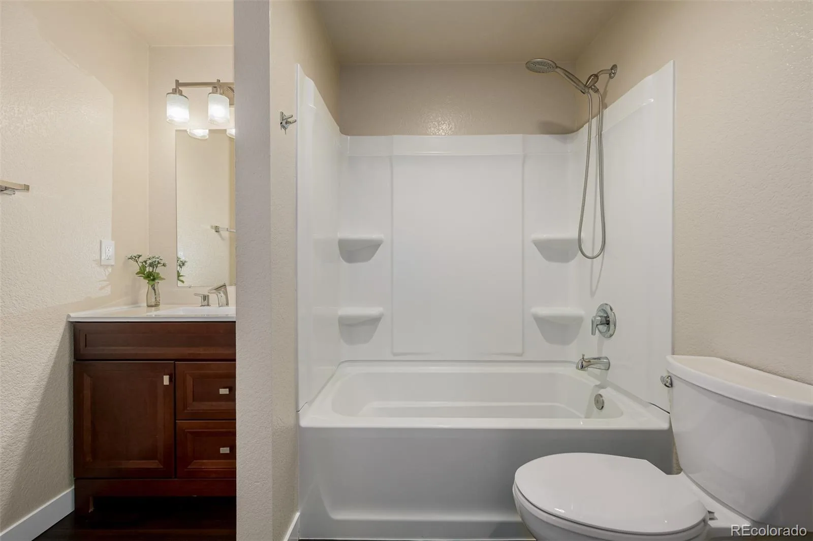 6737 Alan Drive Denver CO 80221 MLS #REC1531539 06172026162119 1600 28