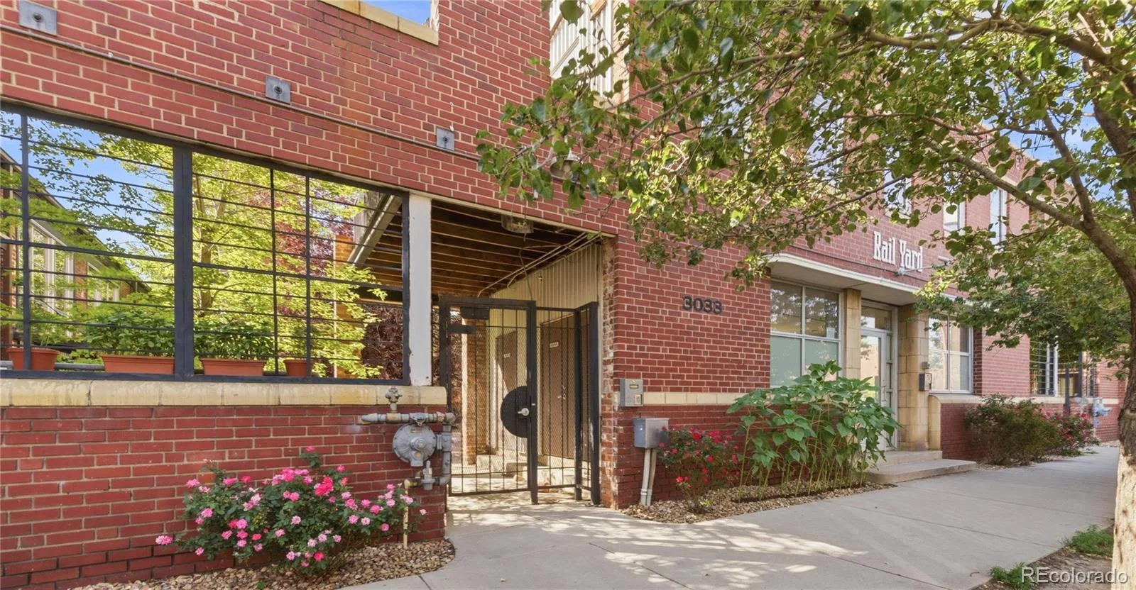 3033 Blake Street #112 Denver CO 80205 | MLS #REC1531995 08092026172521 1600 27