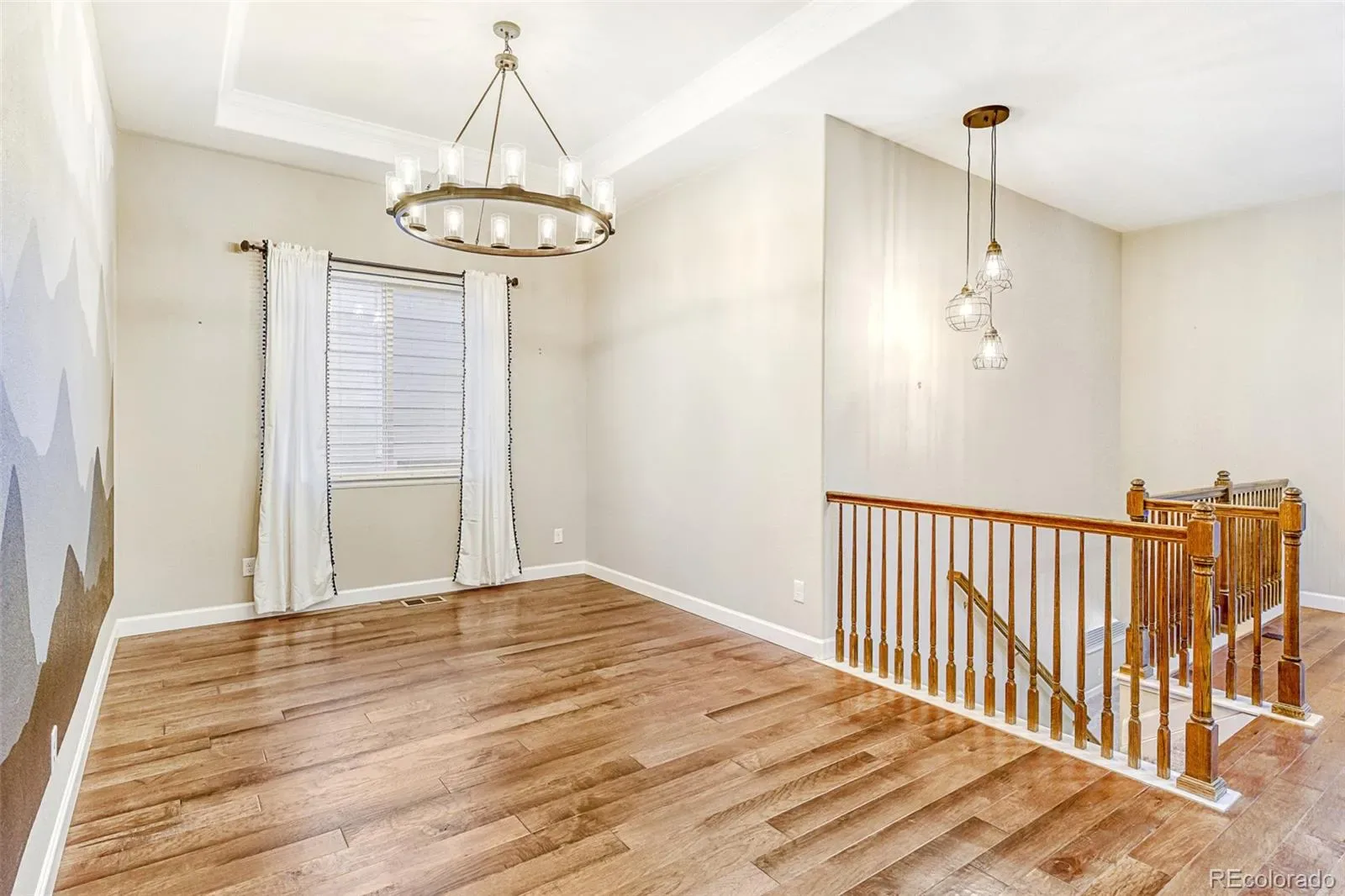 9894 Eagle River Street Littleton CO 80125 | MLS #REC1536721 03072026172811 1600 10