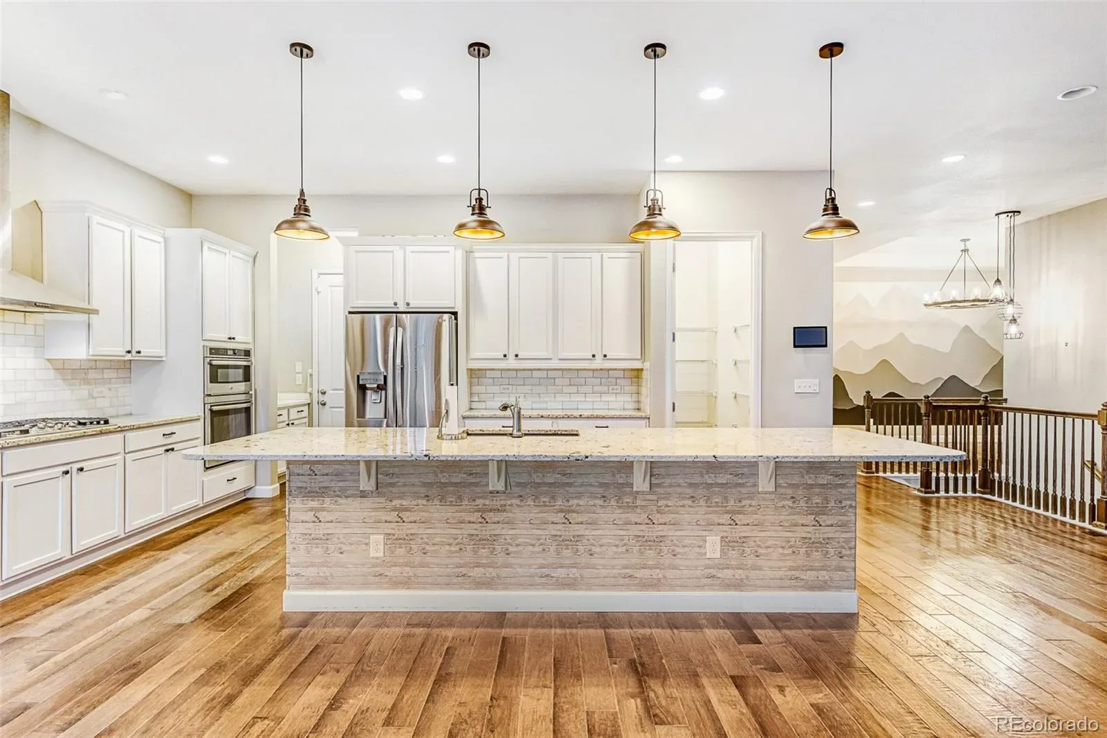 9894 Eagle River Street Littleton CO 80125 | MLS #REC1536721 03072026172811 1600 3