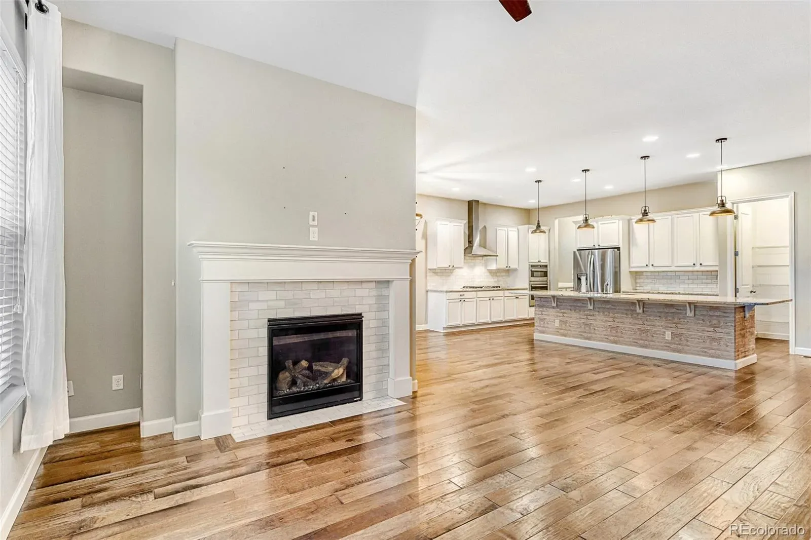 9894 Eagle River Street Littleton CO 80125 | MLS #REC1536721 03072026172811 1600 4