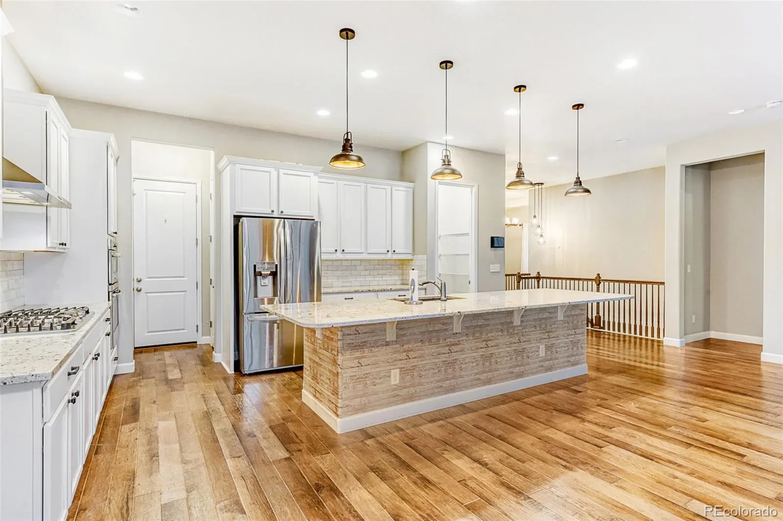 9894 Eagle River Street Littleton CO 80125 | MLS #REC1536721 03072026172811 1600 5