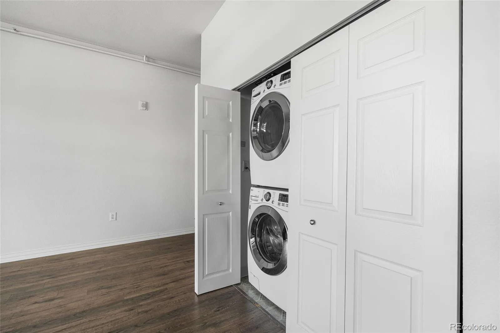 277 N Broadway #206 Denver CO 80203 | MLS #REC1538252 08172026175524 1600 19