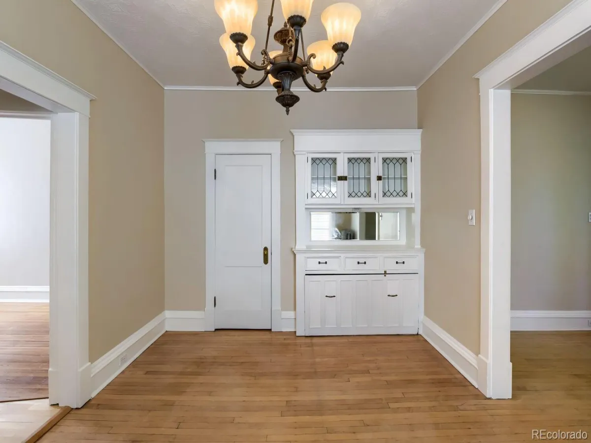 1746 N Franklin Street #4 Denver CO 80218 MLS #REC1540051 05152026193525 1200 10