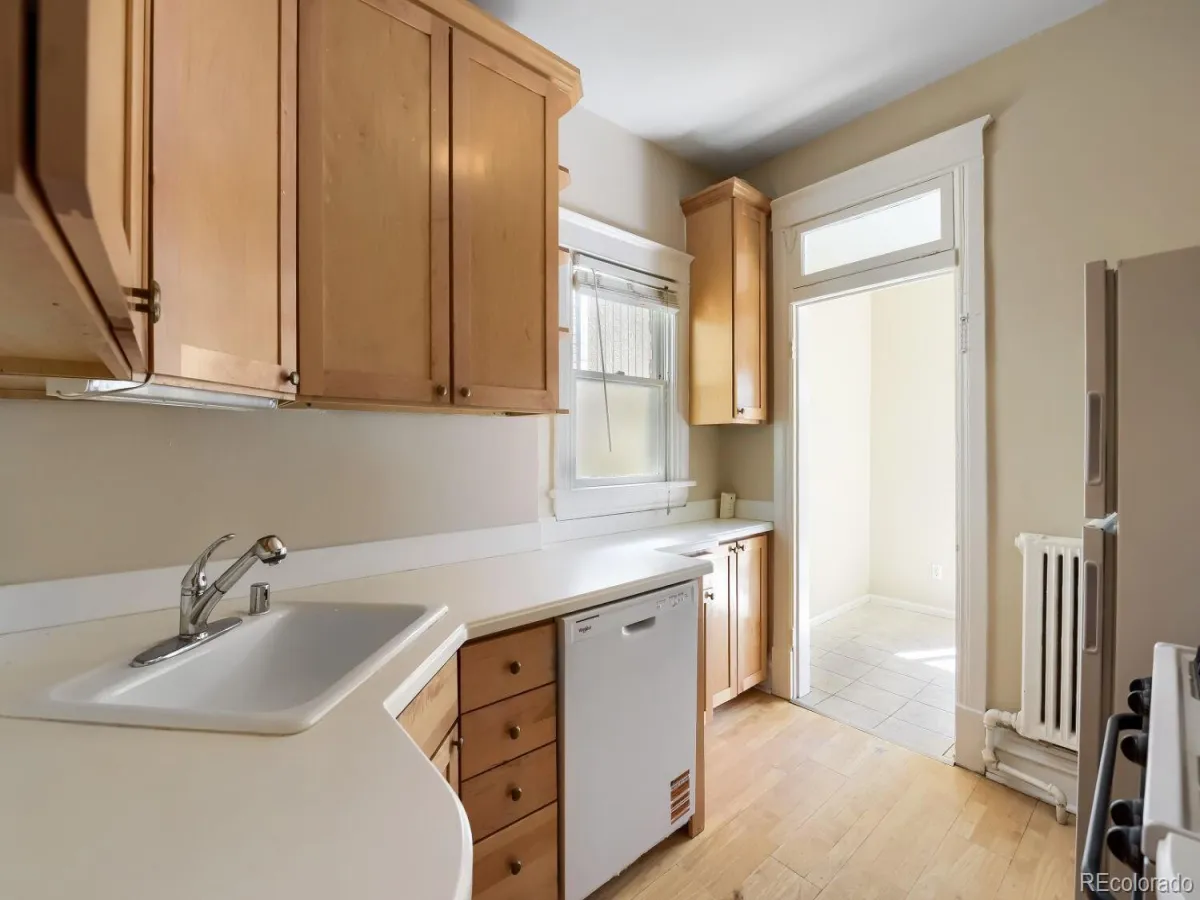 1746 N Franklin Street #4 Denver CO 80218 MLS #REC1540051 05152026193525 1200 11