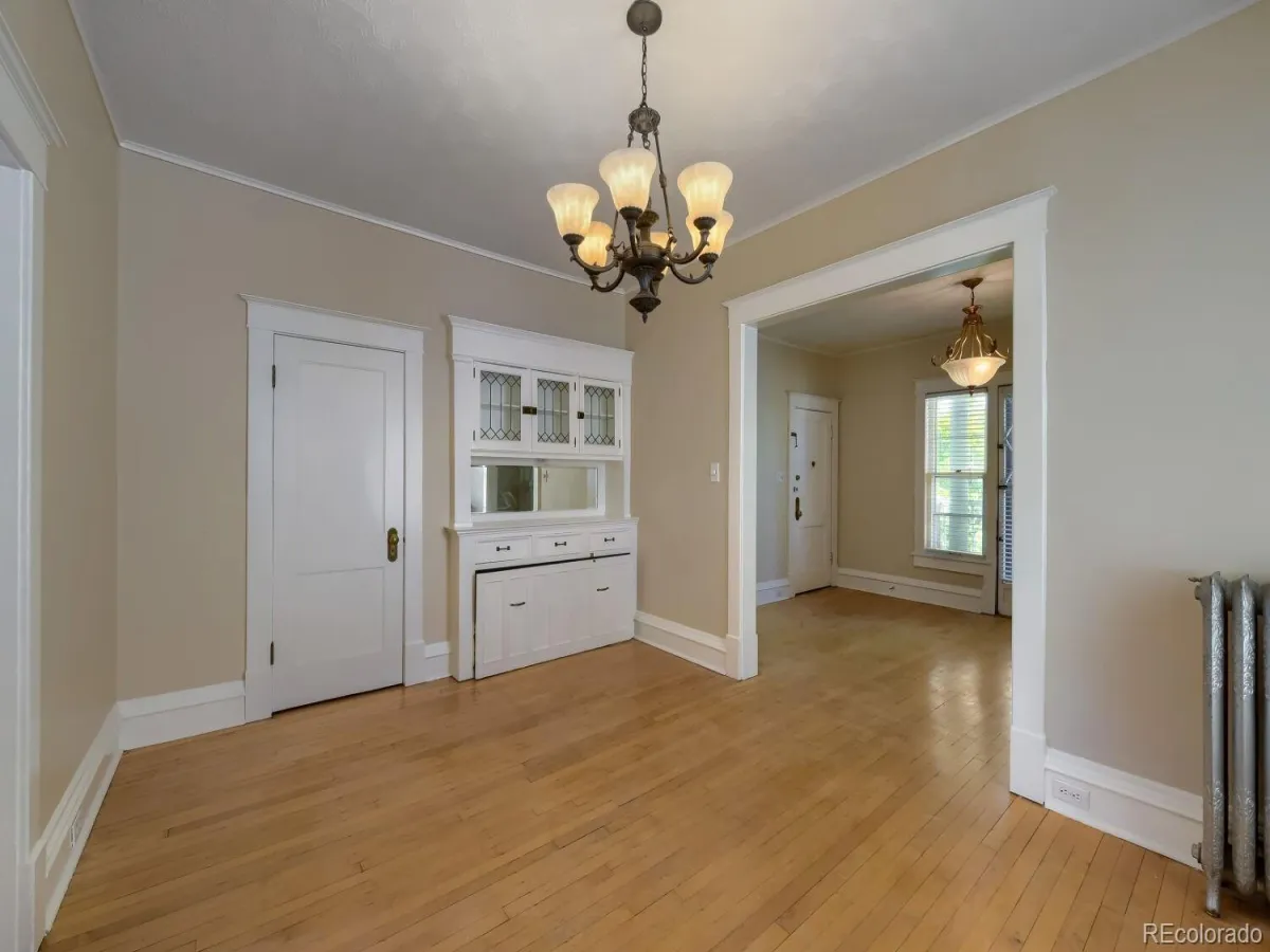 1746 N Franklin Street #4 Denver CO 80218 MLS #REC1540051 05152026193525 1200 8