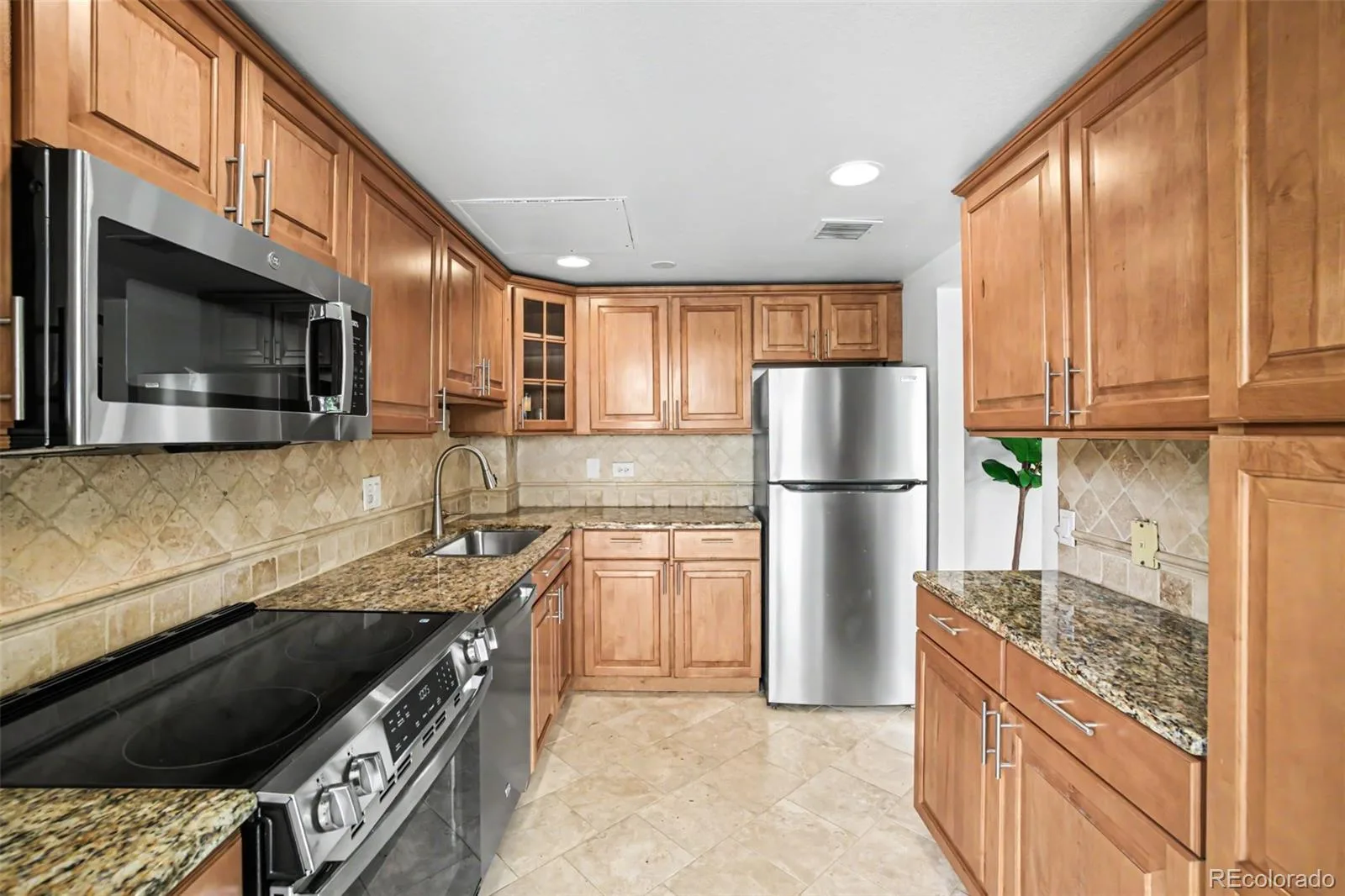 700 N Washington Street #202 Denver CO 80203 | MLS #REC1542167 10172026011222 1600 10