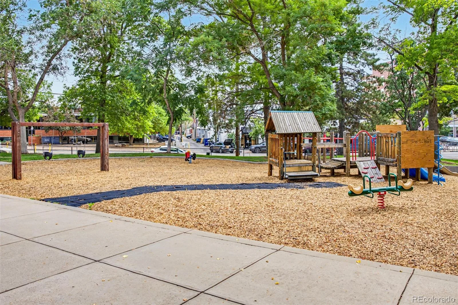 700 N Washington Street #202 Denver CO 80203 | MLS #REC1542167 10172026011222 1600 28
