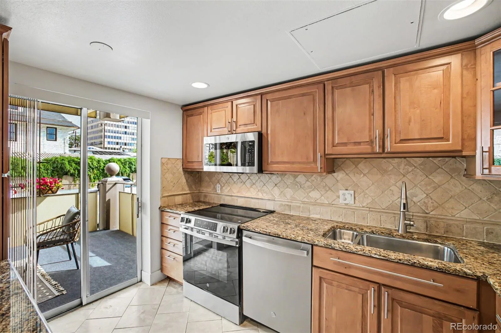 700 N Washington Street #202 Denver CO 80203 | MLS #REC1542167 10172026011222 1600 9