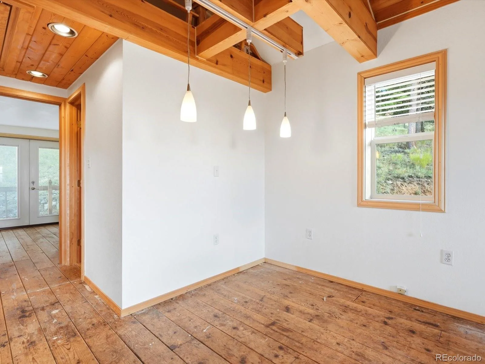200 Raptor Point Road Golden CO 80403 | MLS #REC1543008 08232026201451 1600 15