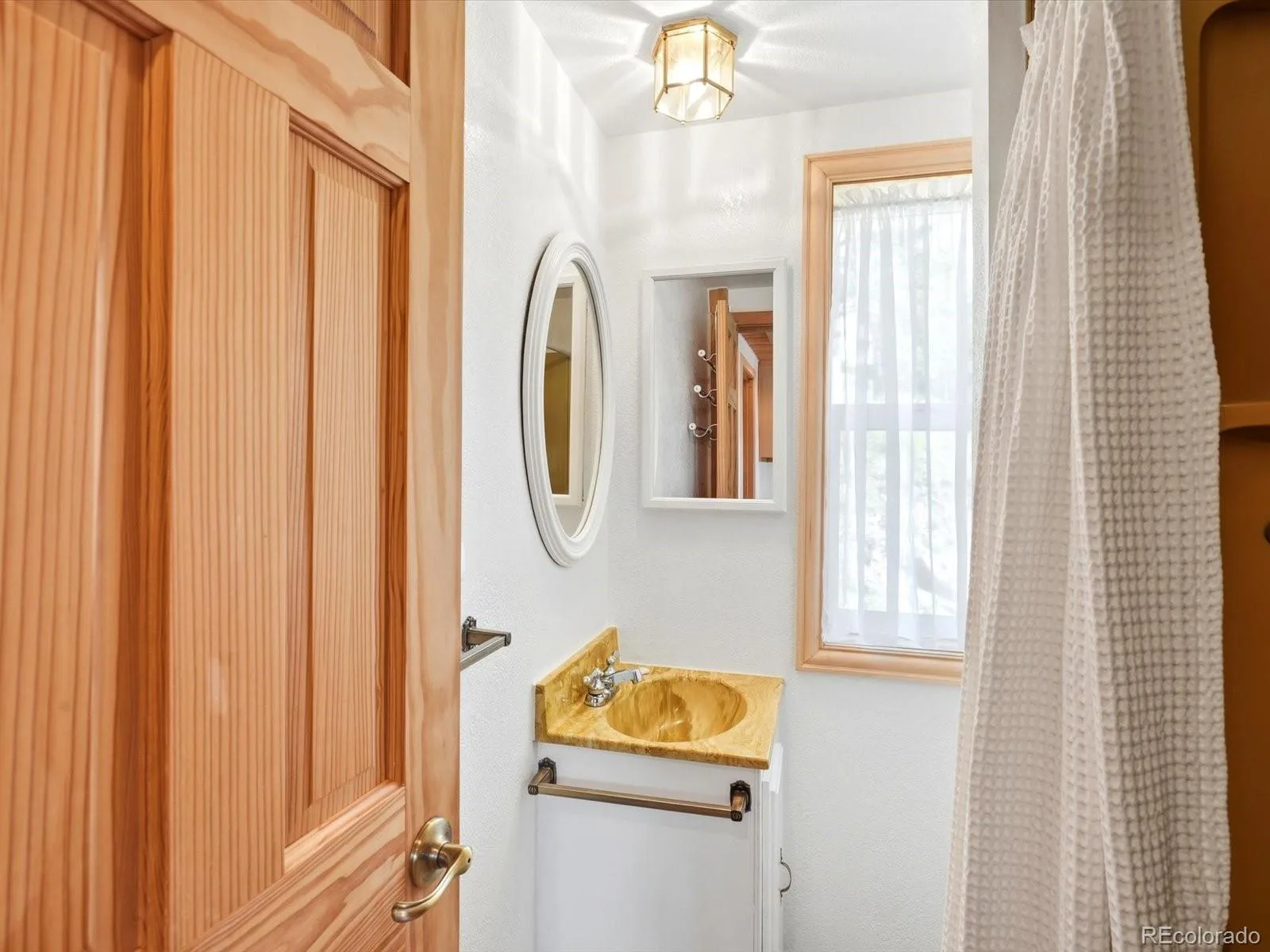 200 Raptor Point Road Golden CO 80403 | MLS #REC1543008 08232026201451 1600 25