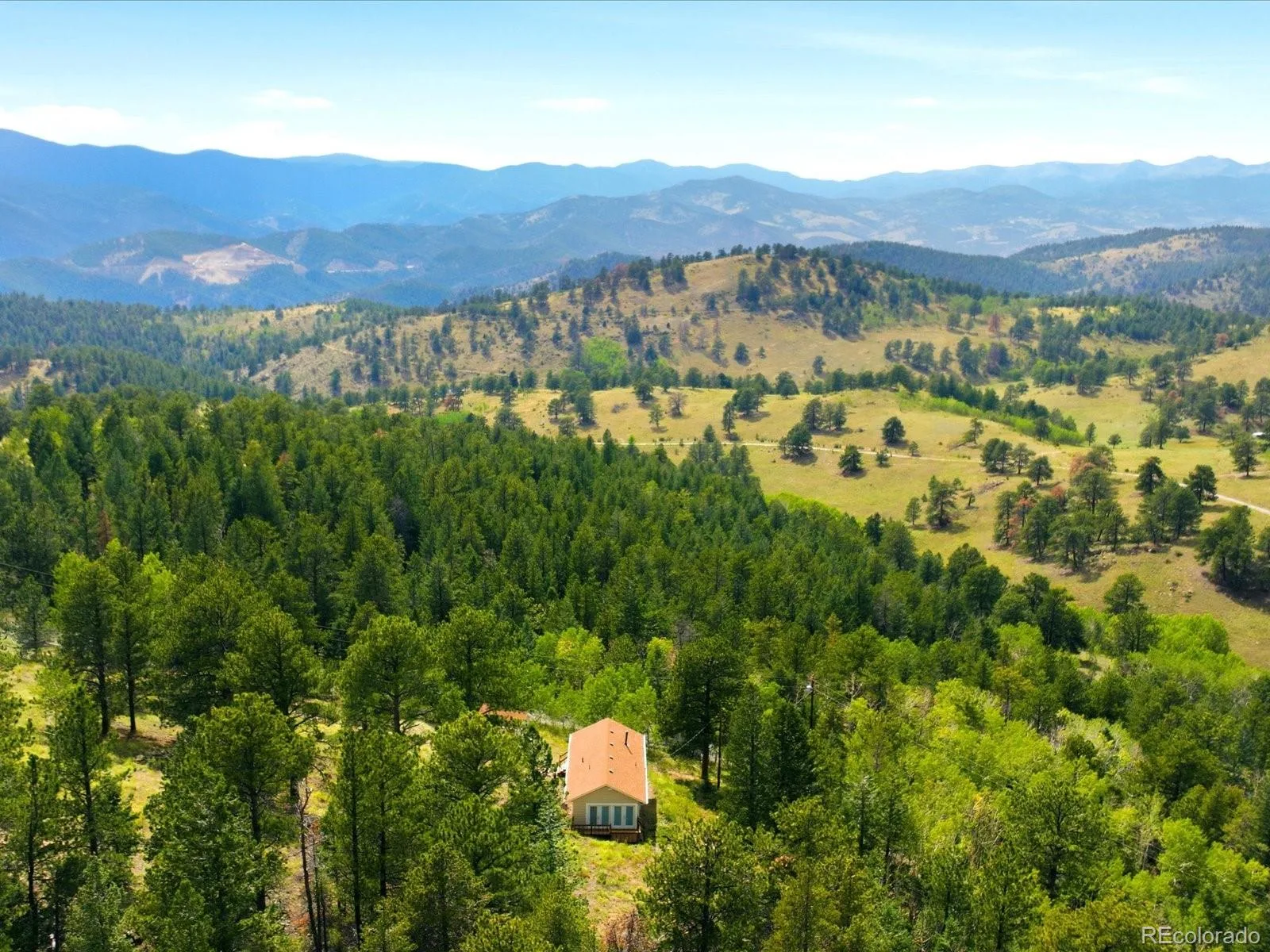 200 Raptor Point Road Golden CO 80403 | MLS #REC1543008 08232026201451 1600 43