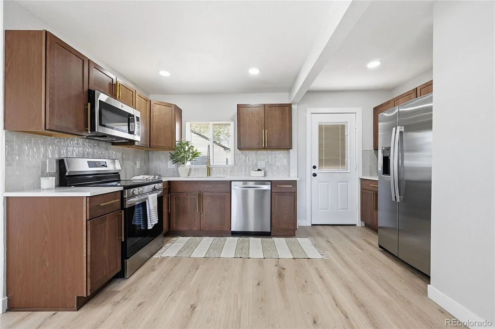 04172026162421 1600 5