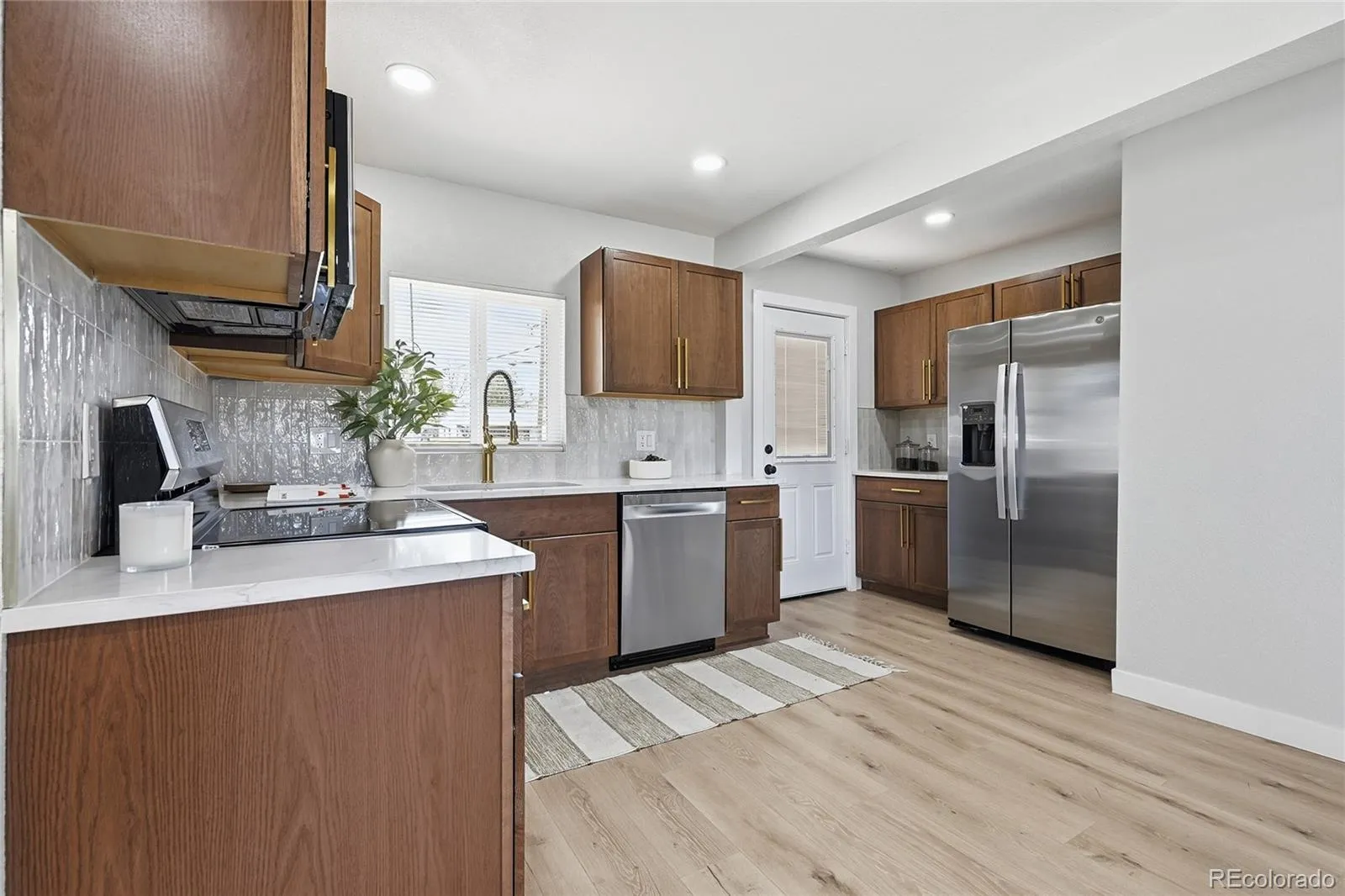 04172026162421 1600 7