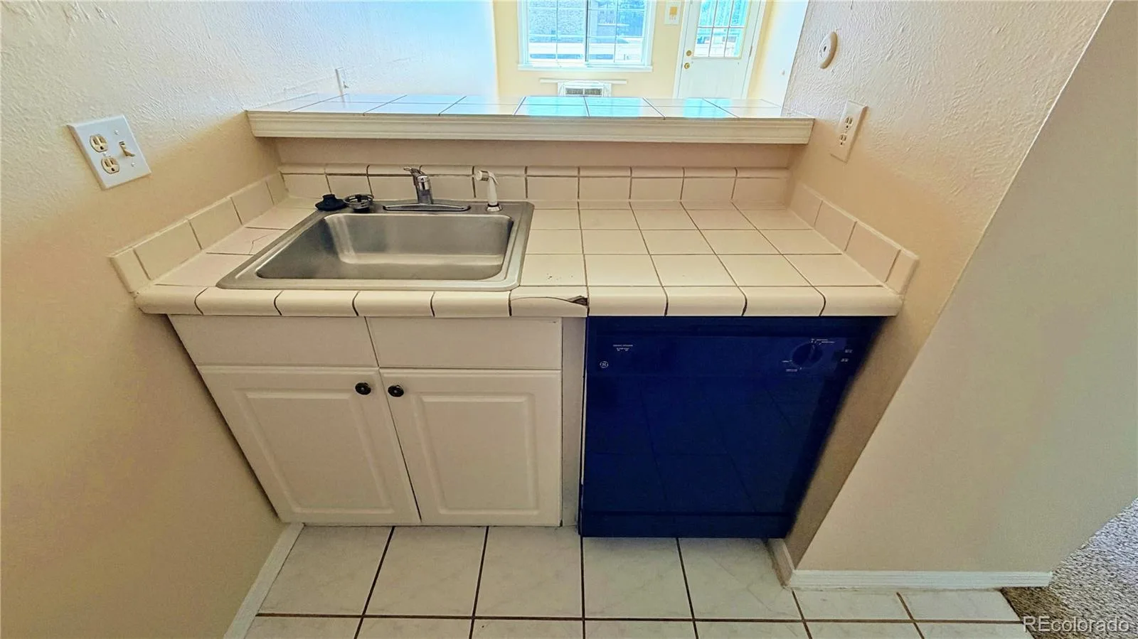 1064 Chambers Court #207 Aurora CO 80011 | MLS #REC1550389 06092026074706 1600 9