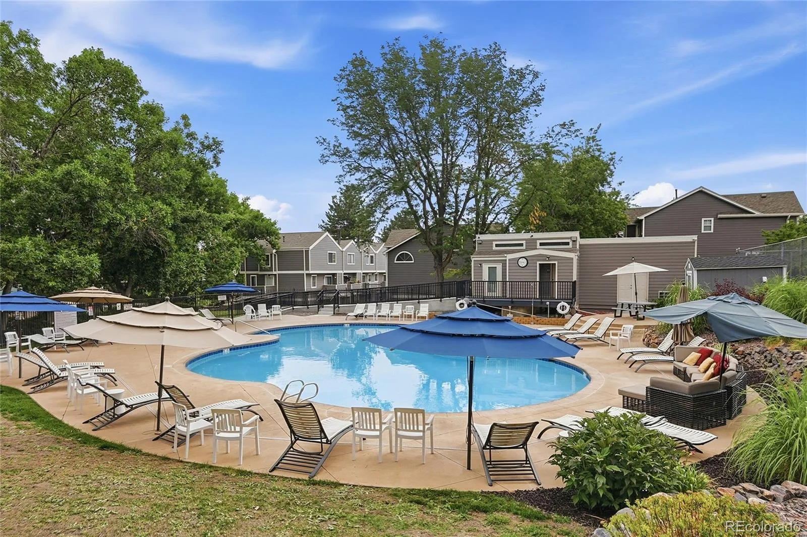 6855 W 84th Way #32 Arvada CO 80003 | MLS #REC1550986 08232026002234 1600 24
