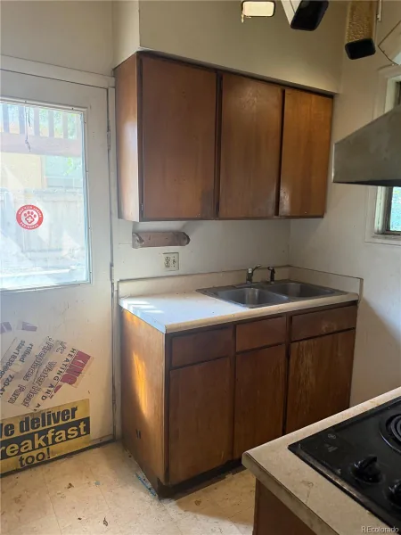 1309 Chester Street Aurora CO 80010 | MLS #REC1552186 08272026193839 800 1