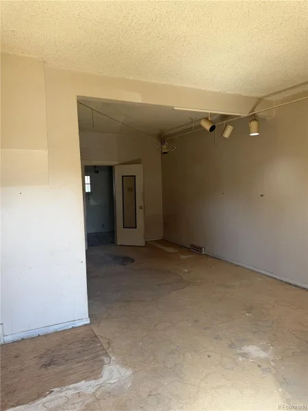 1309 Chester Street Aurora CO 80010 | MLS #REC1552186 08272026193839 800 2