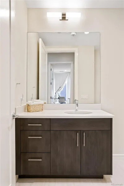 250 Columbine Street #307 Denver CO 80206 | MLS #REC1554466 09022026224647 800 10